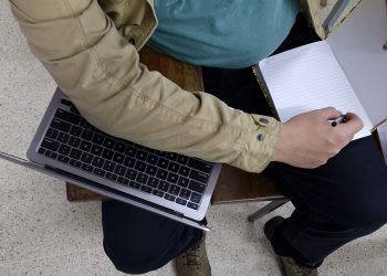 Kursi FH Unpar Tidak Nyaman: Keluhan Mahasiswa yang Belum Terpenuhi
