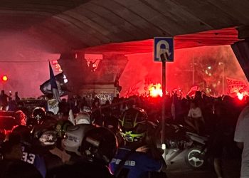 Bandung Lautan Biru: Persib Juara Liga 1, Jalanan Kota Bandung Macet Parah!